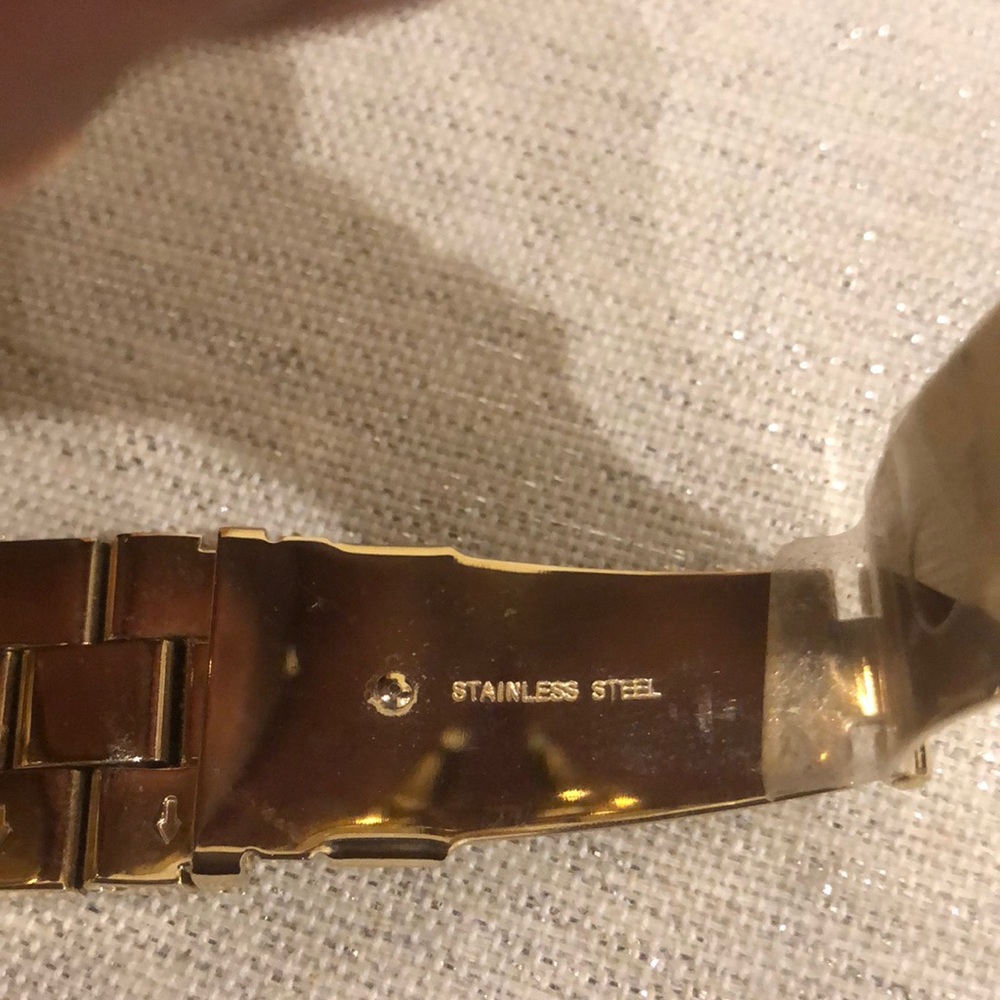 Authentic Watch - image 3